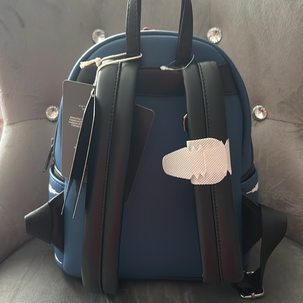 NWT loungefly Star Wars bagpack - Picture 3 of 7